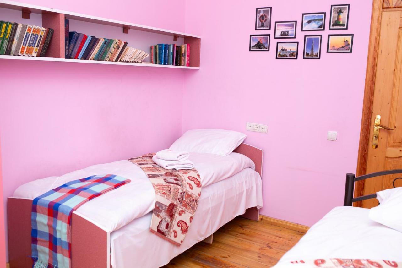Khurma Hostel 간자 외부 사진