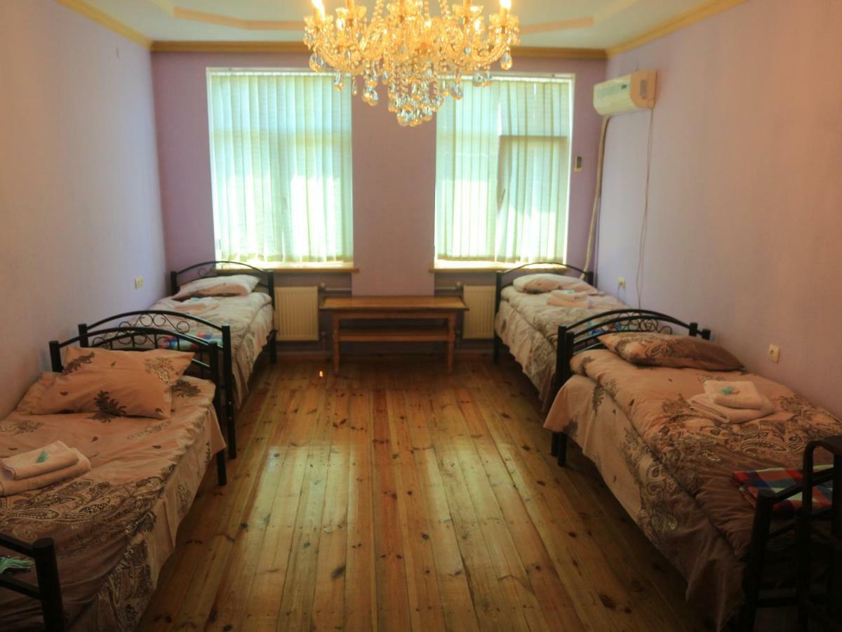 Khurma Hostel 간자 외부 사진